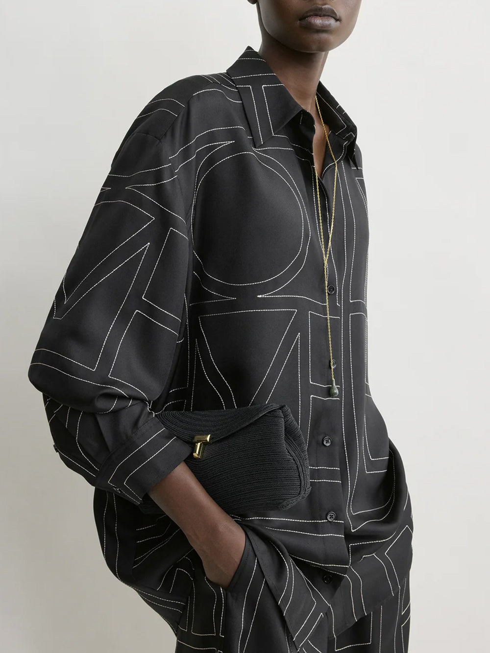 Classic embroidered shirt