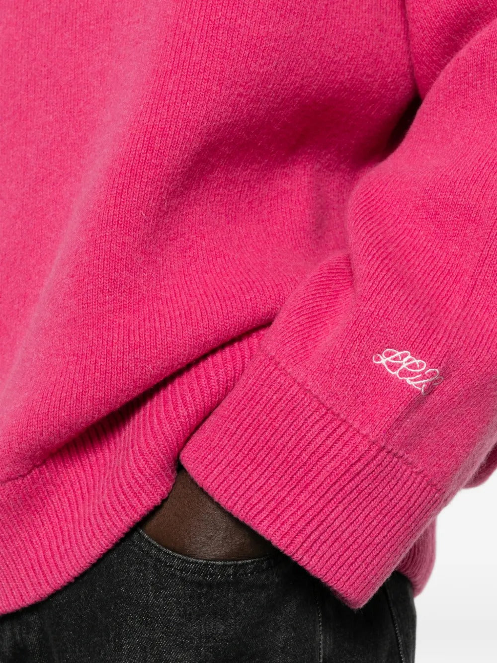 ROUND COLLAR SWEATER