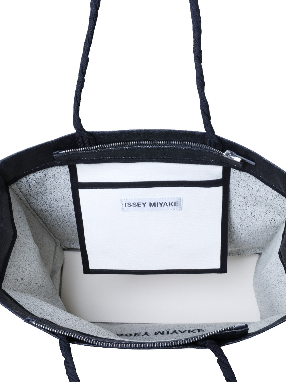 ISSEY MIYAKE-THIS IS A PAPER BAG-