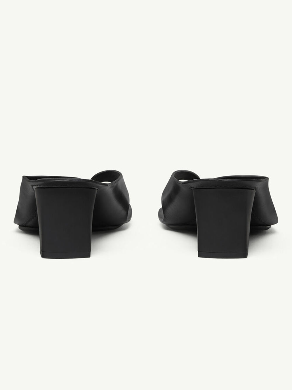 Anatomic leather flip-flop mule
