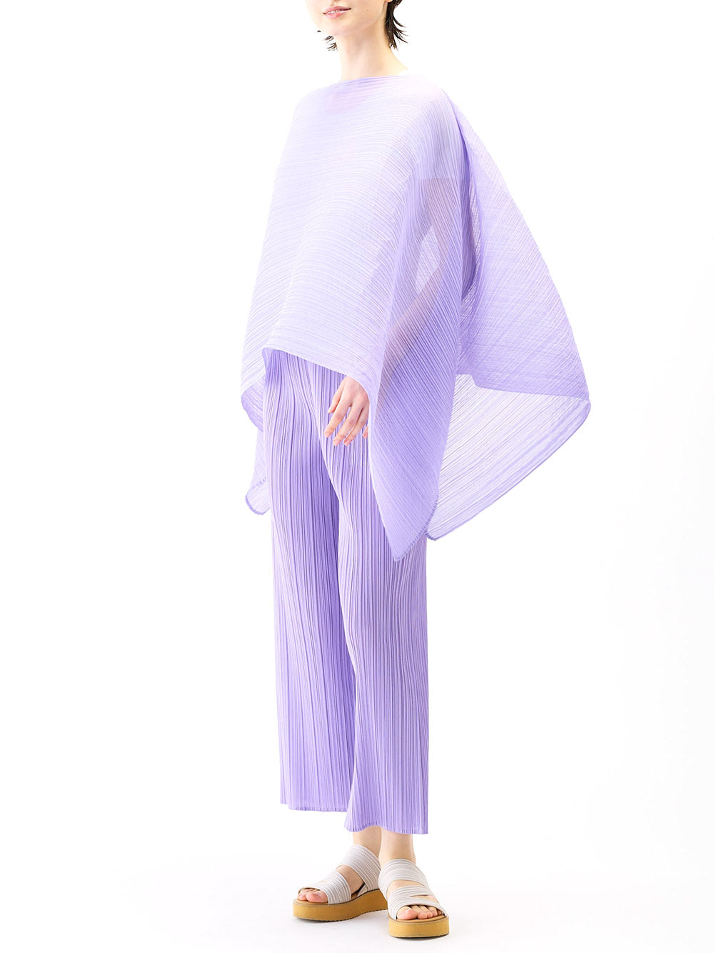 PLEATS PLEASE ISSEY MIYAKE-MADAME-T APRIL-