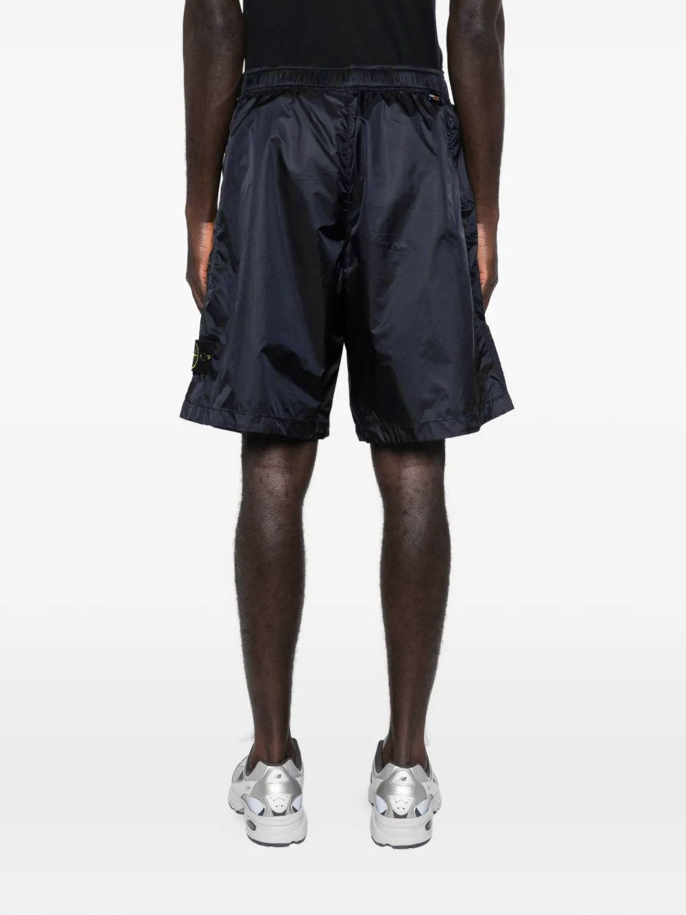 STONE ISLAND-logo-patch shorts-