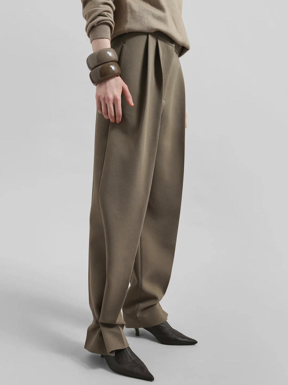 DOYER PLEATED TROUSERS