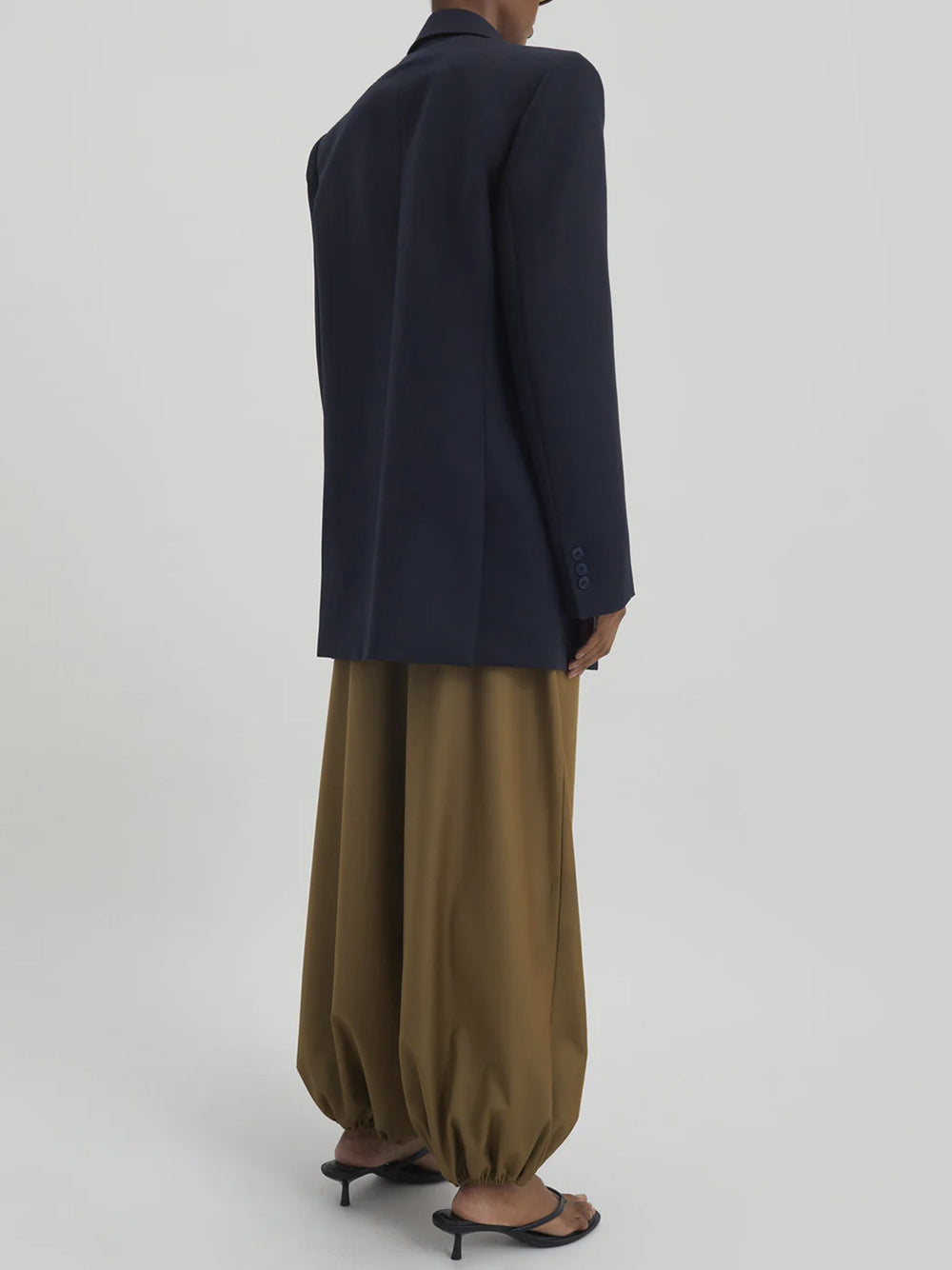 THE FRANKIE SHOP-MONTEREY STRUCTURED BLAZER-