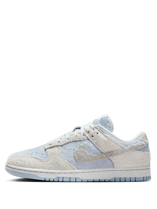 W DUNK LOW