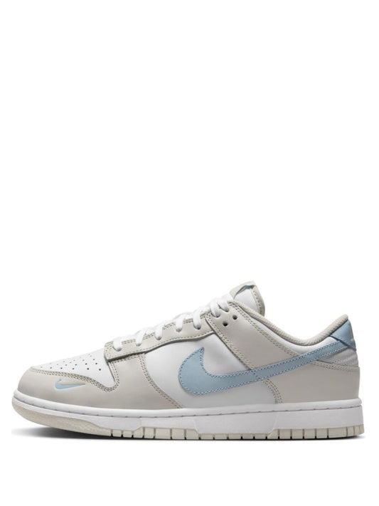 W DUNK LOW