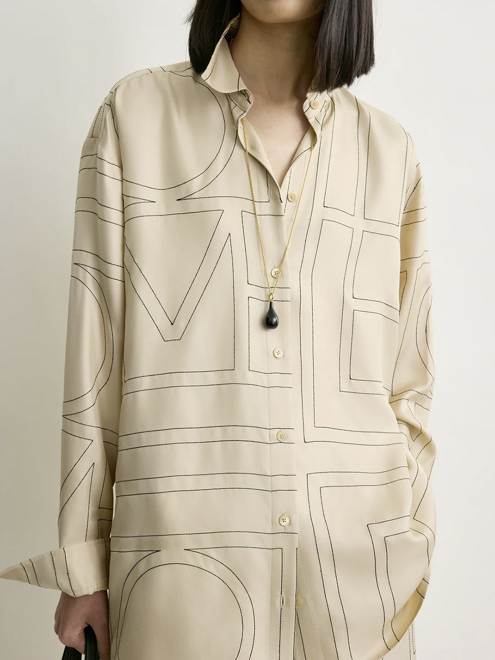 Classic embroidered shirt