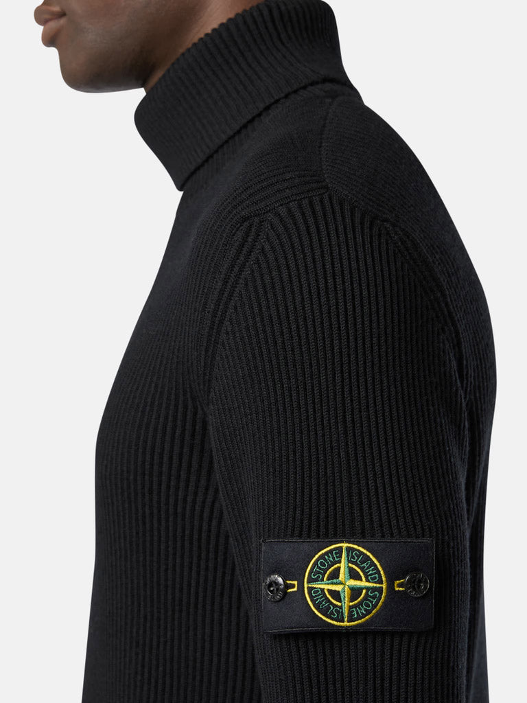 Finely ribbed turtleneck sweater