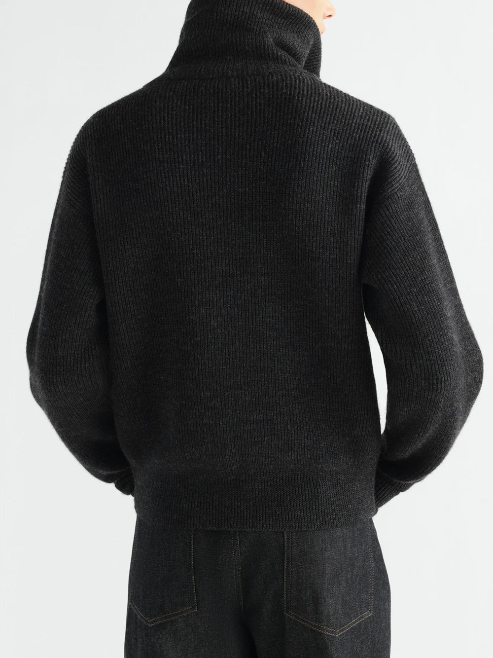ZIPPED CARDIGAN