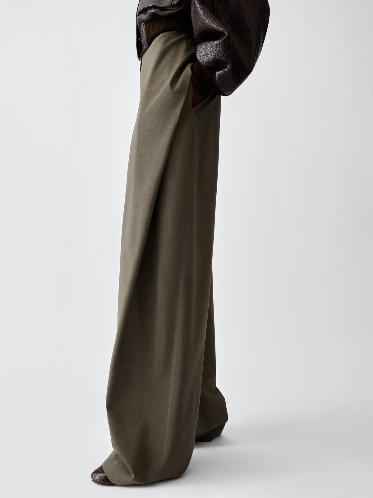 LE PANTALON CUBISTO