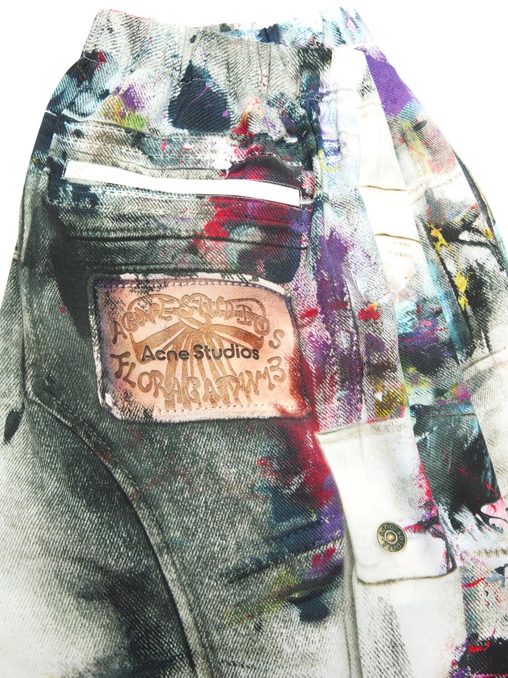 ACNE STUDIOS-Shorts printed-