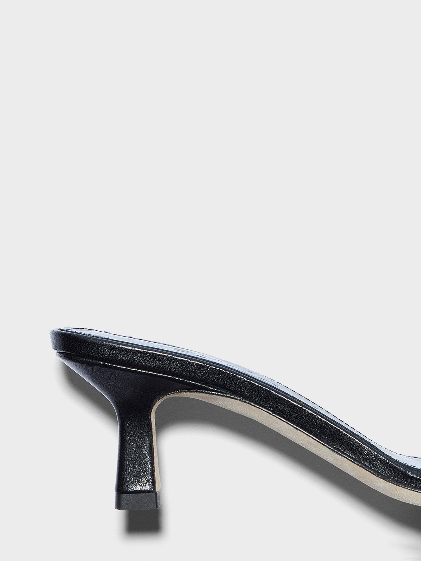AEYDE-GILLY EYELET NAPPA LEATHER BLACK-