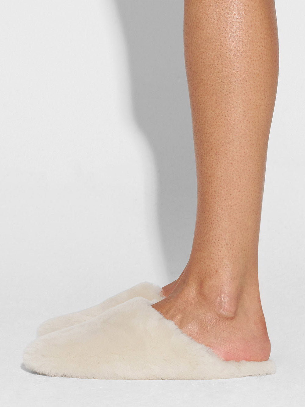 AEYDE-REGA SHEARLING CREAMY-