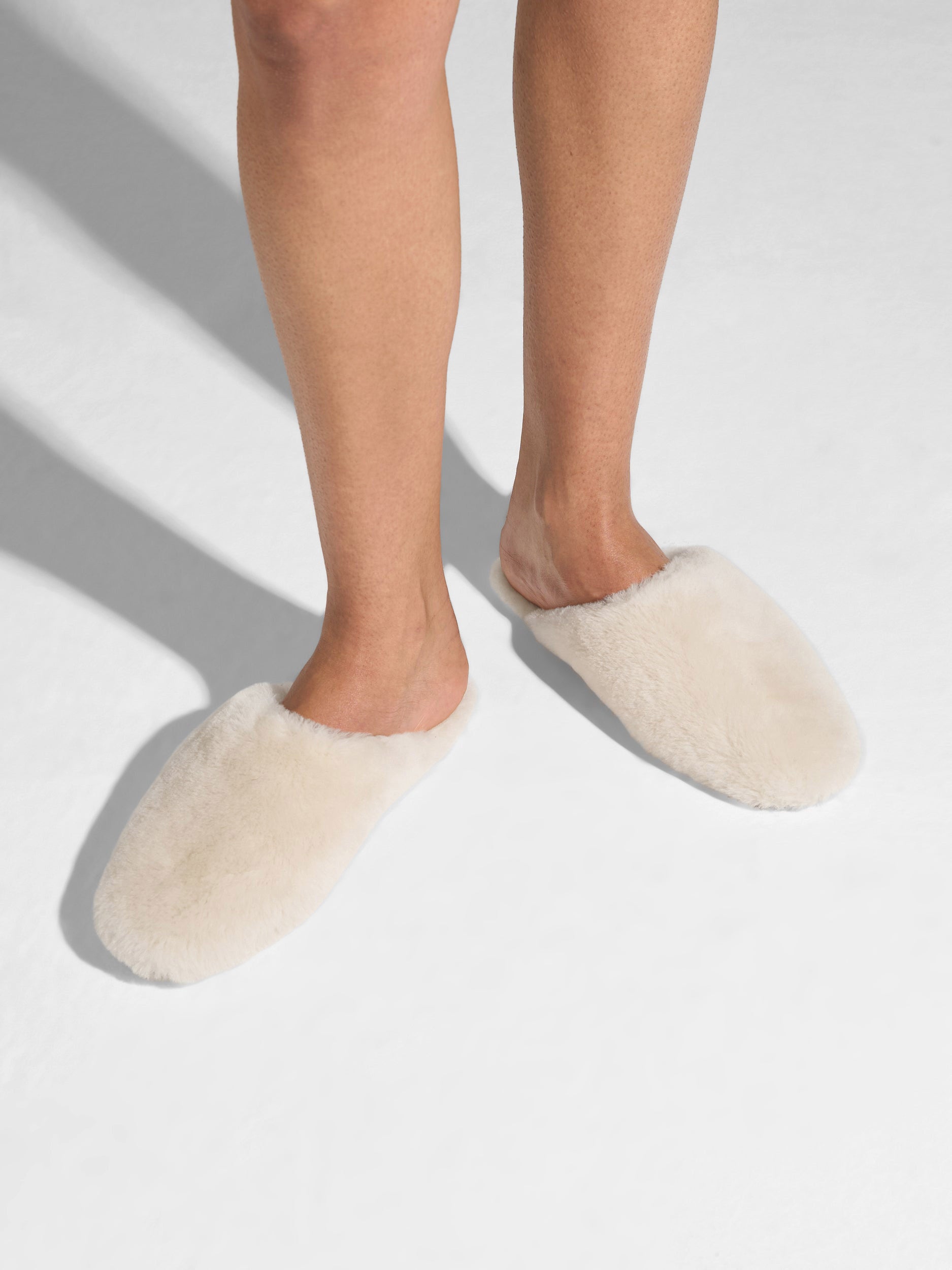 AEYDE-REGA SHEARLING CREAMY-