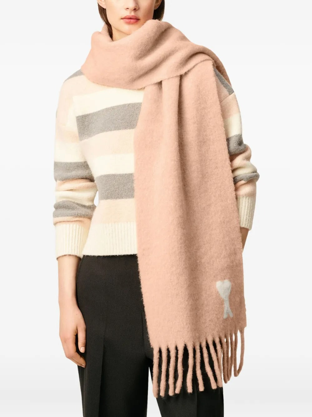 AmiParis／AMIDECOEUR￤ピンク アルパカ オフホワイト スカーフ AMI PARIS-Ami de Coeur alpaca scarf in pink and off-white-USF673