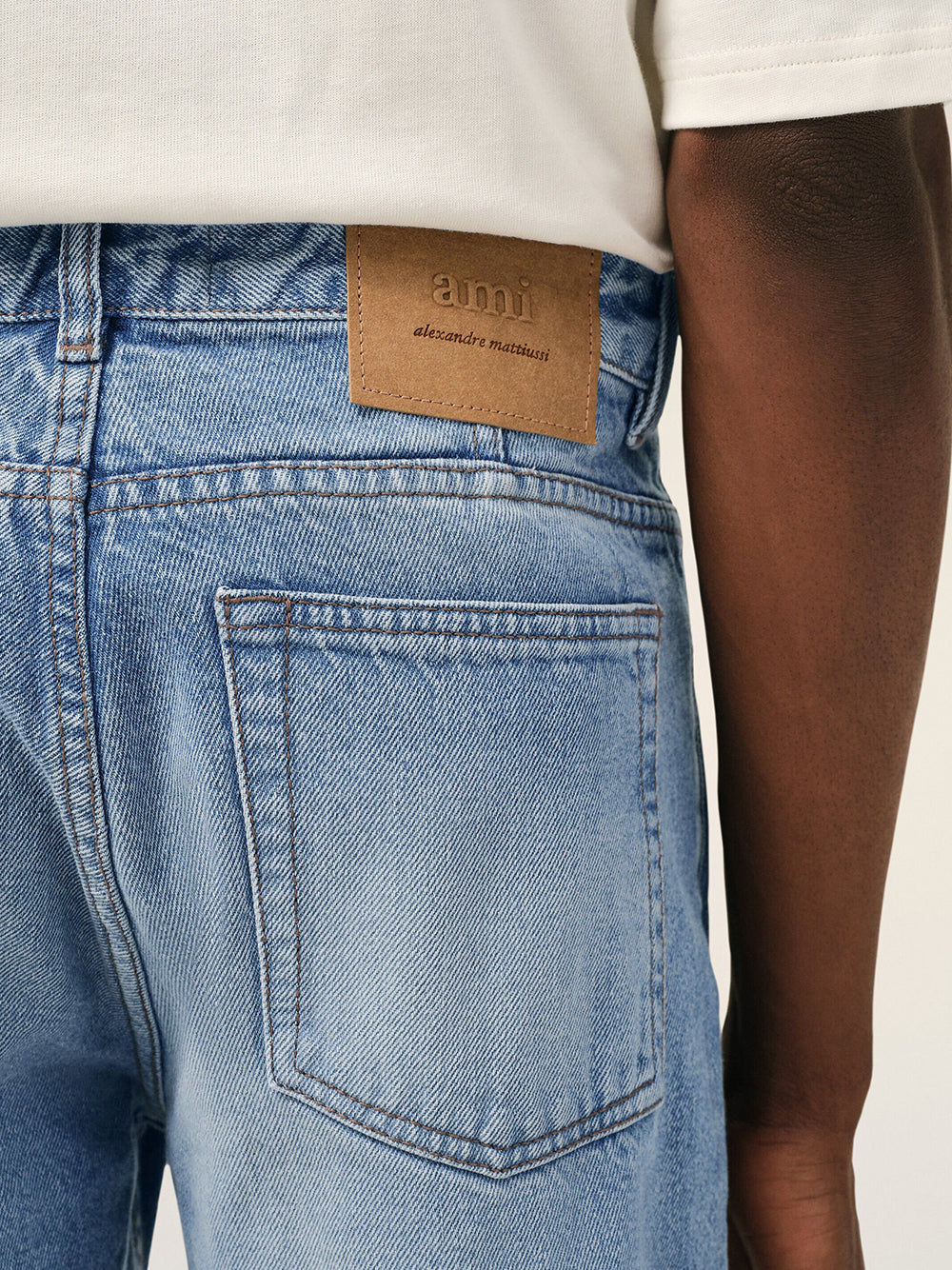AMI PARIS-CLASSIC FIT JEANS-