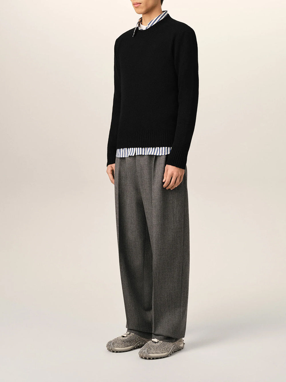 AMI PARIS-CREWNECK SWEATER WITH TONAL AMI DE COEUR-