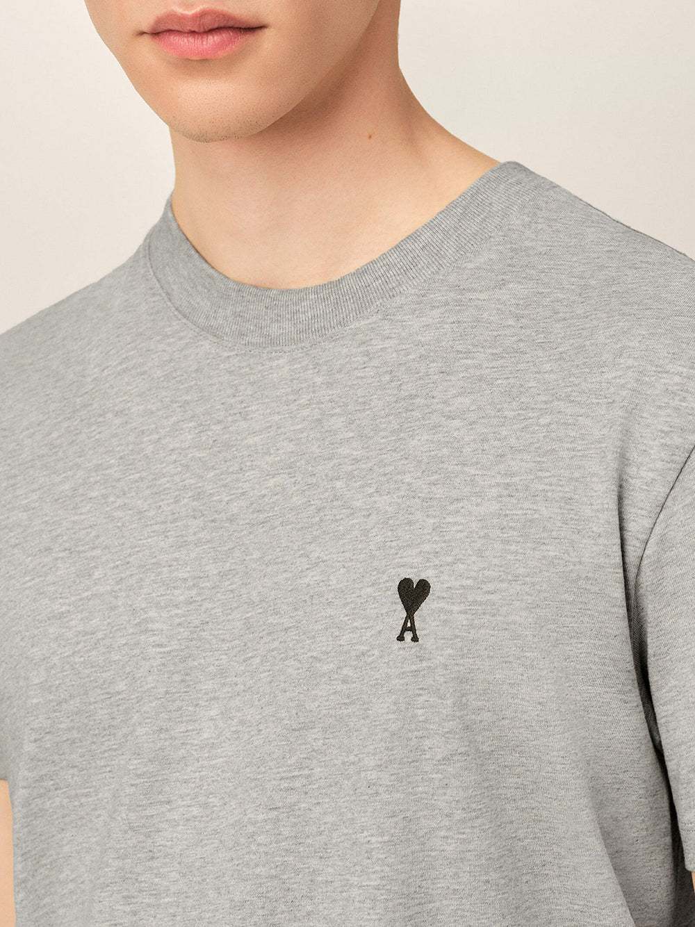 AMI PARIS-TSHIRT WITH CONTRASTED AMI DE COEUR-