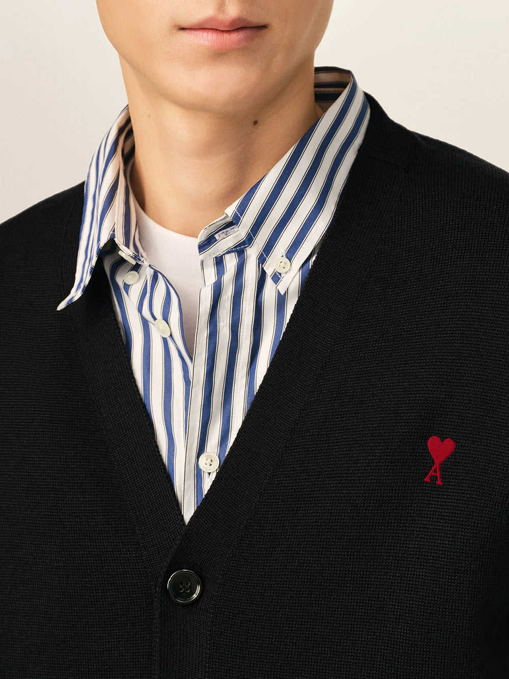 AMI PARIS-V NECK CARDIGAN WITH AMI DE COEUR-