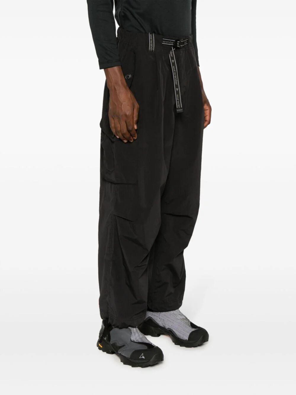 AND WANDER-82 oversized cargo pants-5743282083 010