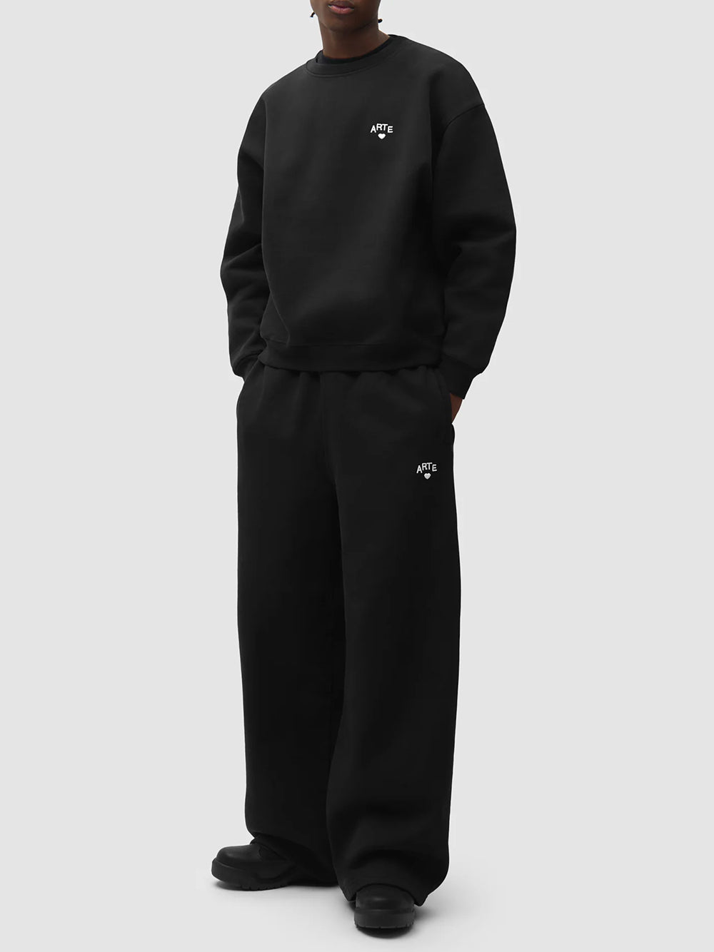 ARTE ANTWERP-Arte Heart Crewneck-