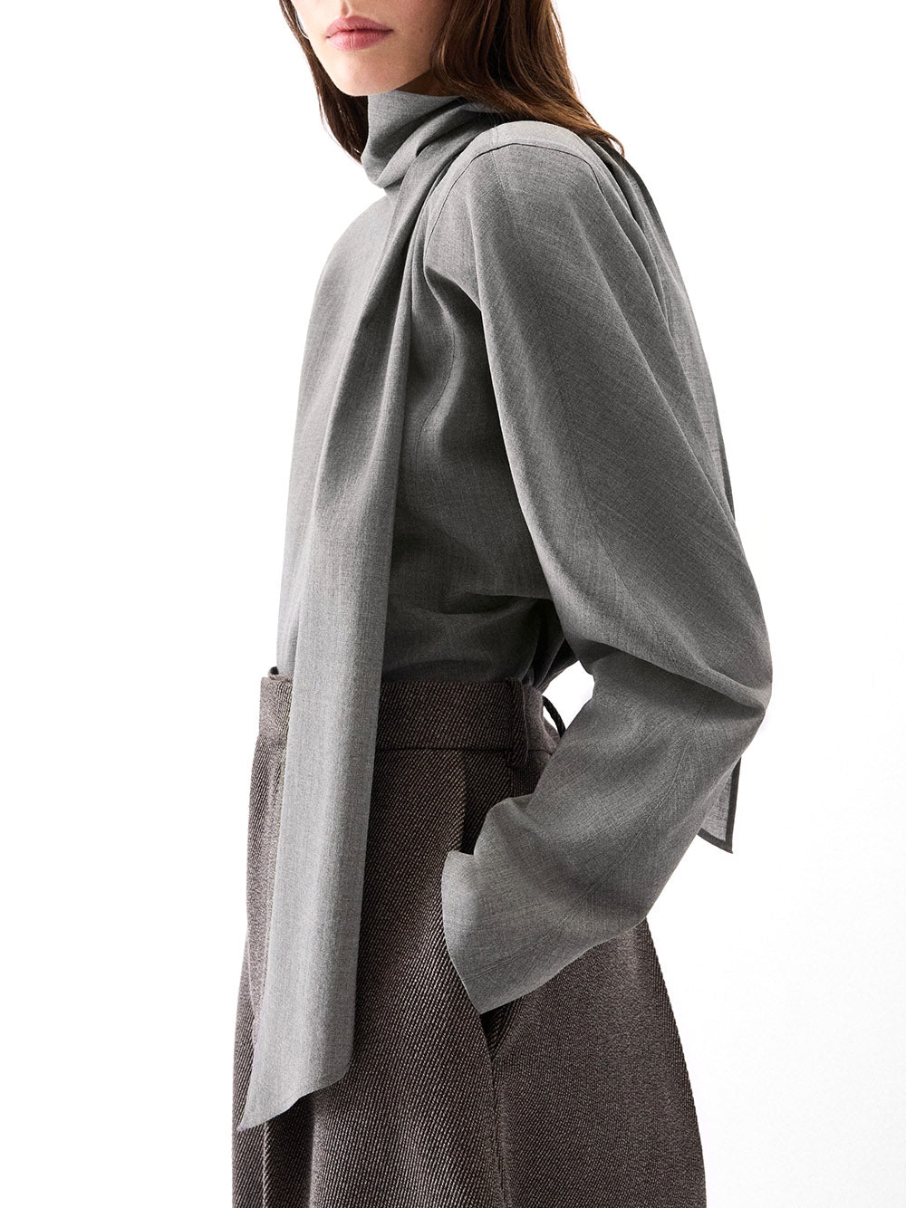 JACQUEMUS-LA BLOUSE CHALE-