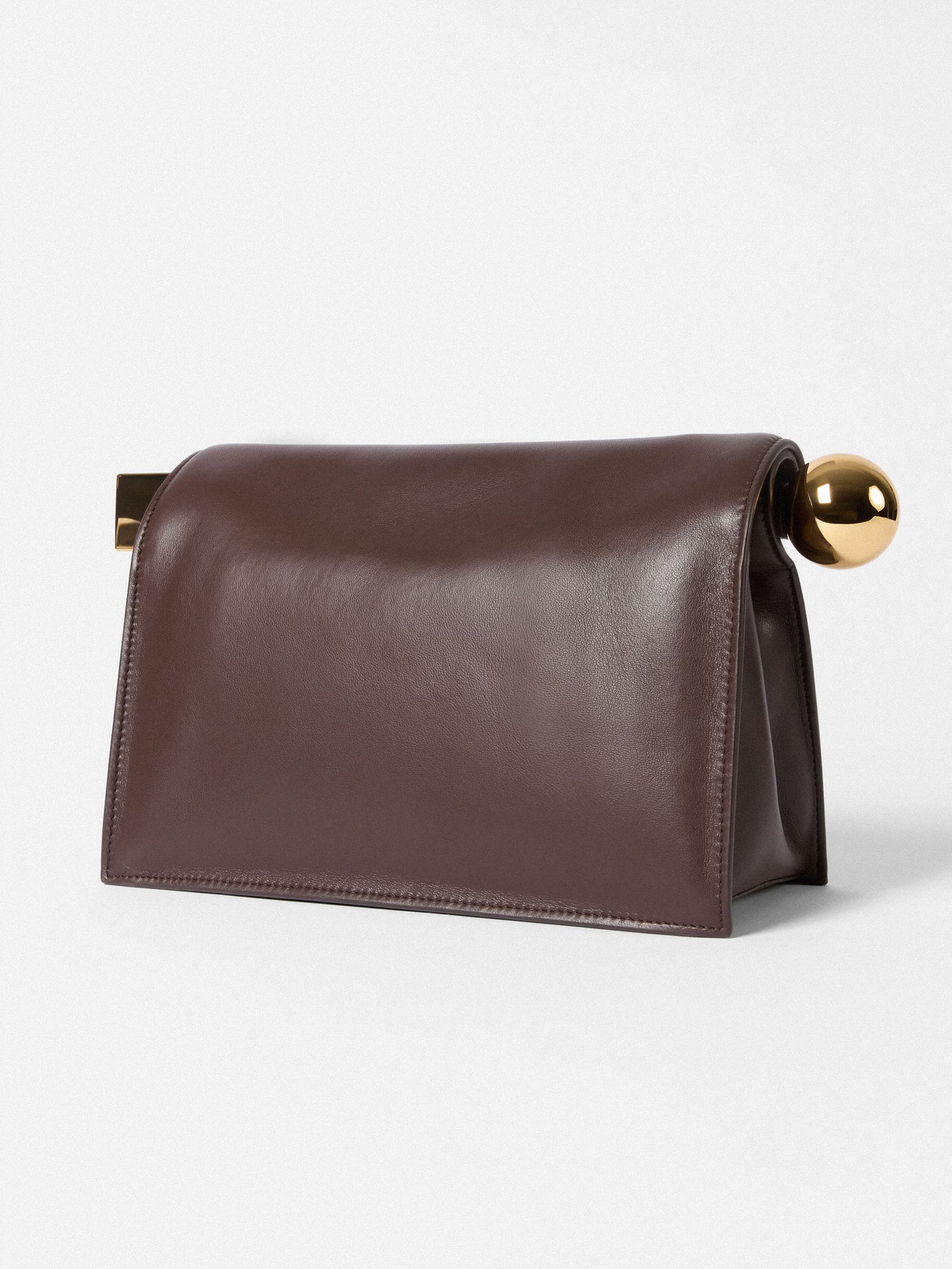 LA POCHETTE ROND CARRE