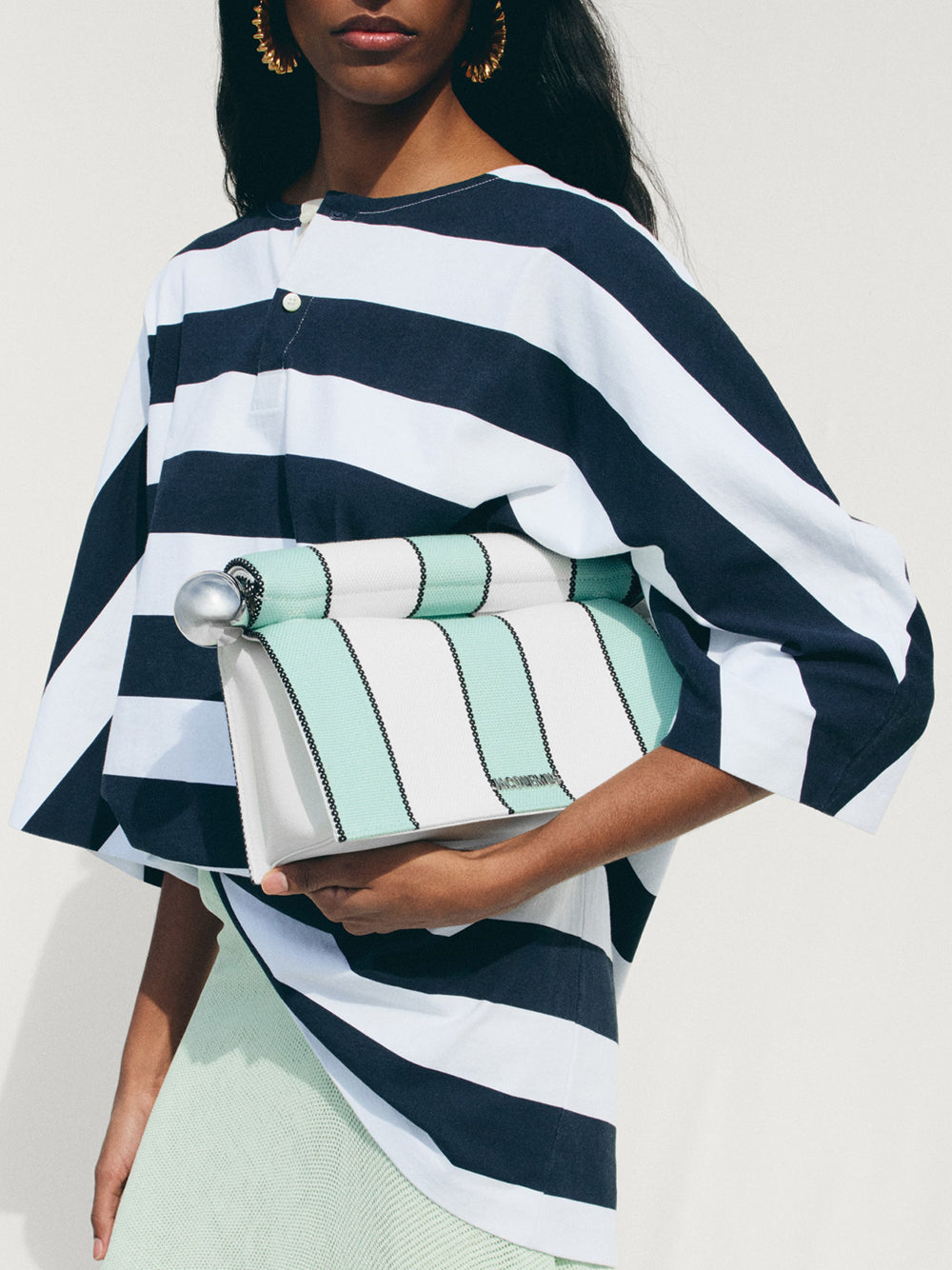 JACQUEMUS-LA POCHETTE ROND CARRE-