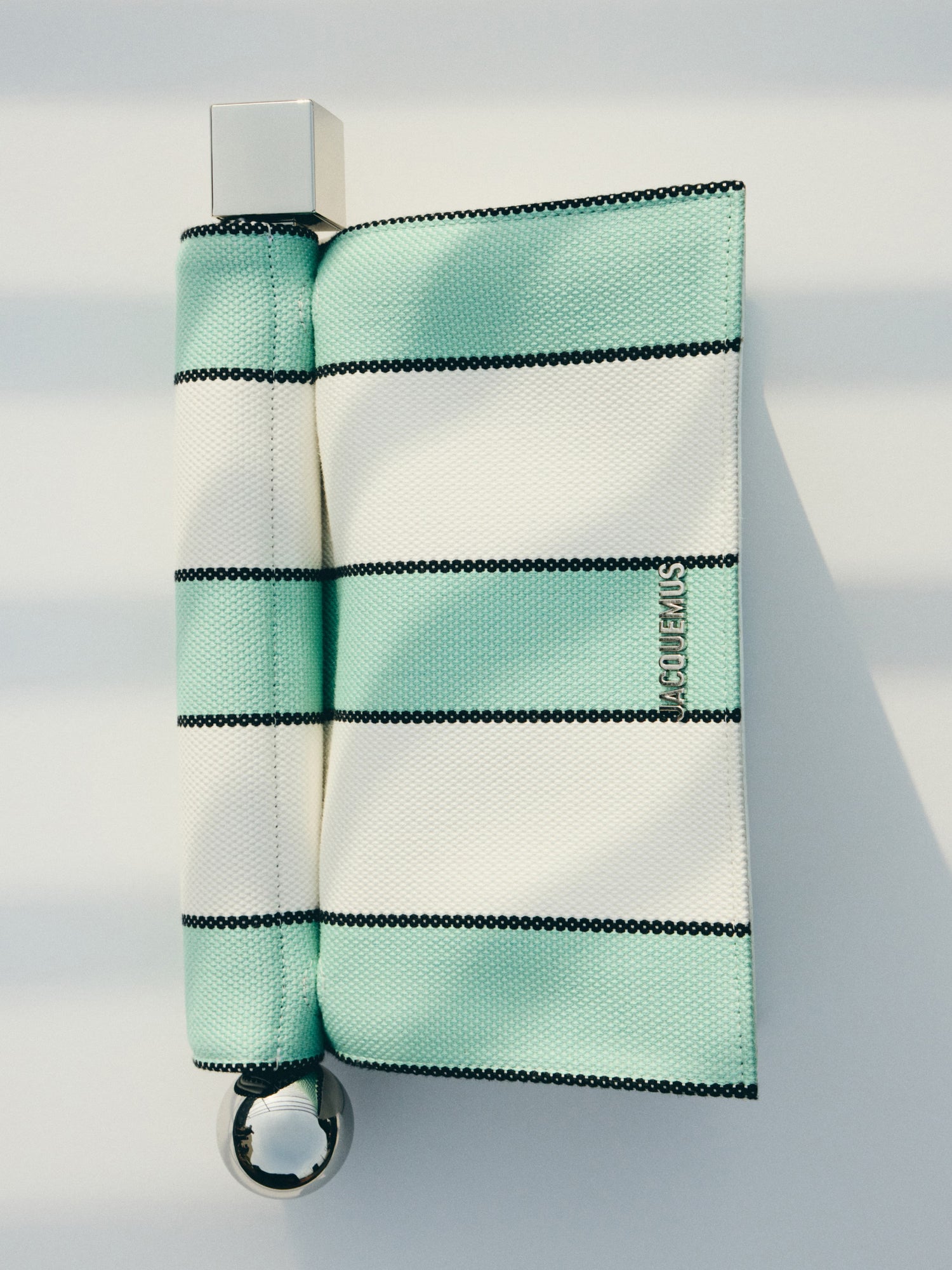 JACQUEMUS-LA POCHETTE ROND CARRE-