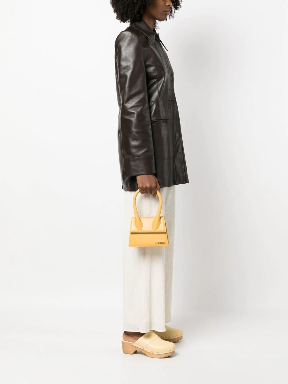 JACQUEMUS-LE CHIQUITO MOYEN-213BA002 3060 290