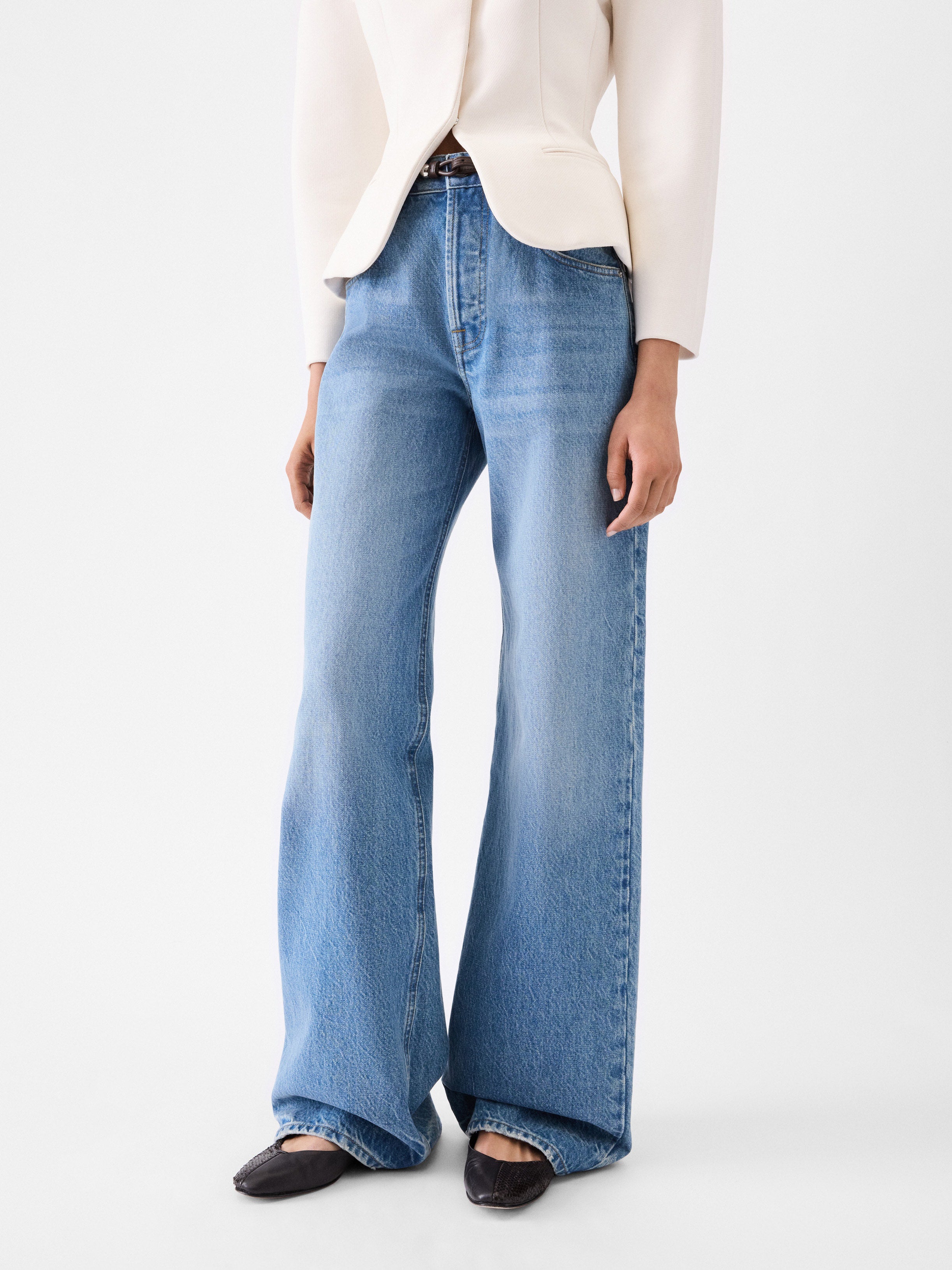 JACQUEMUS-LE DE-NIMES LARGE-PAW00036AD00038 33C – Dope