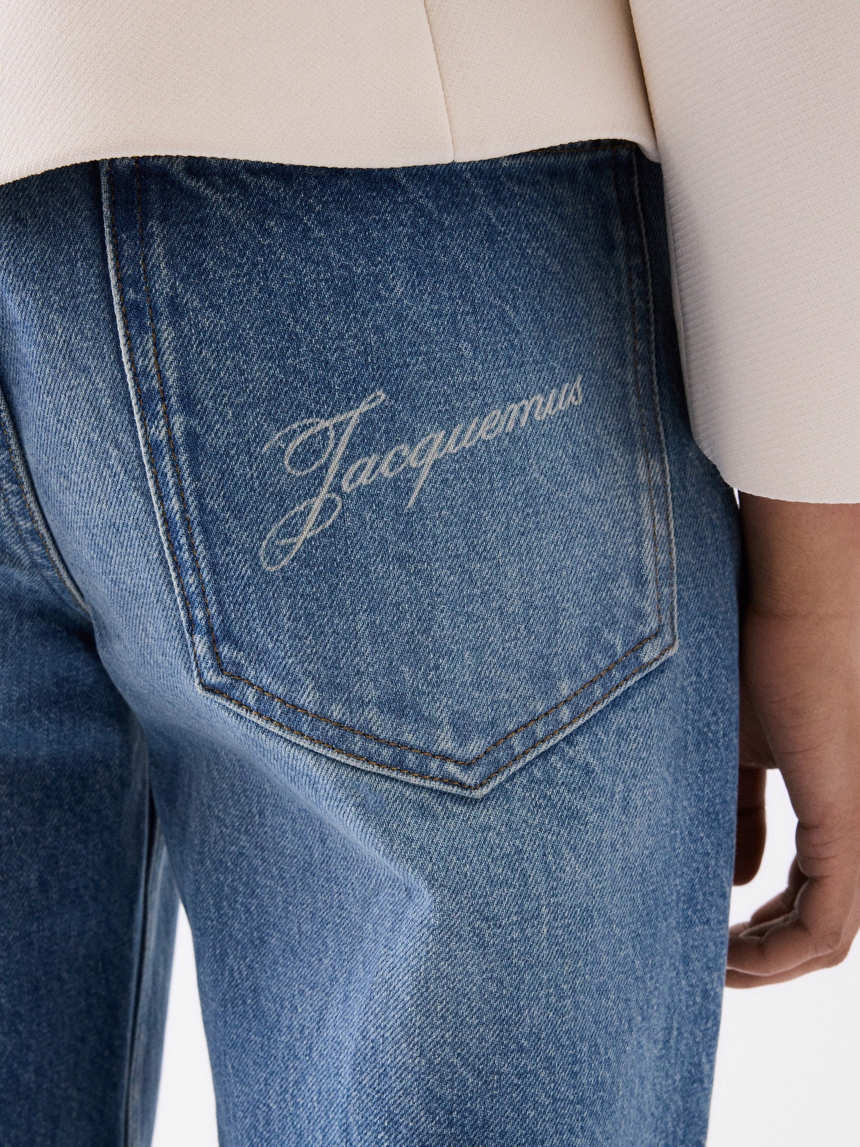 JACQUEMUS-LE DE-NIMES LARGE-PAW00036AD00038 33C – Dope