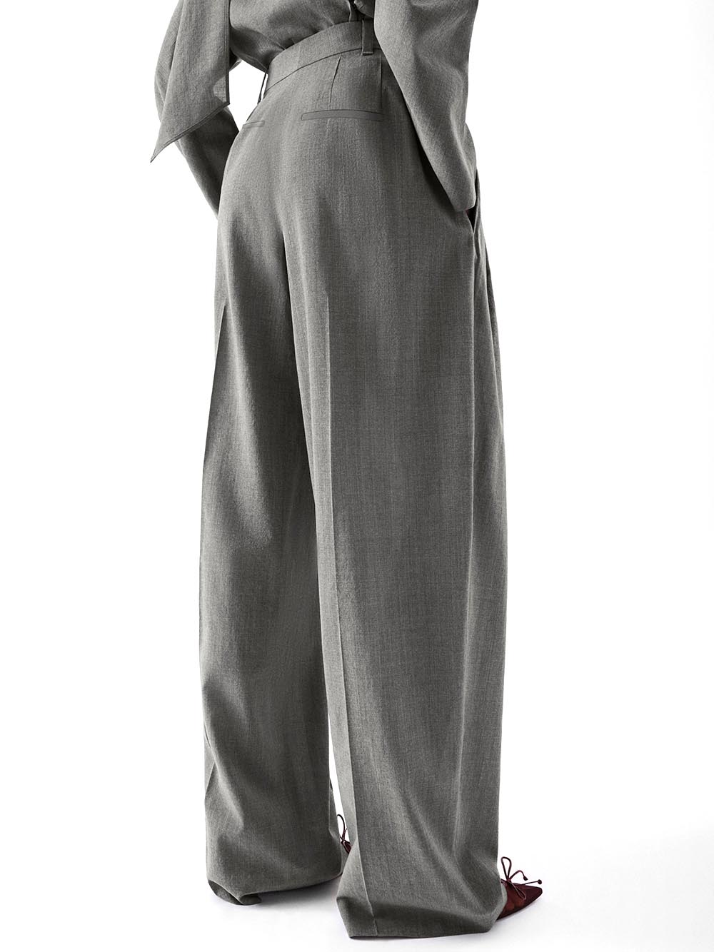 JACQUEMUS-LE PANTALON D`HOMME-PAW00615AW00653 950 – Dope