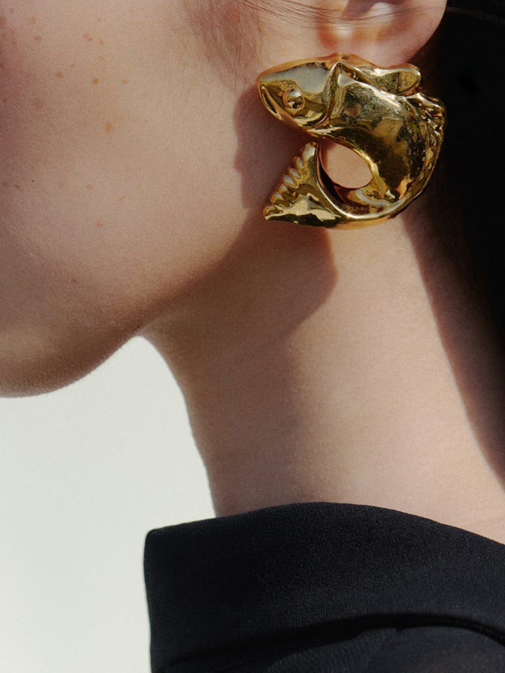 JACQUEMUS-LES BOUCLES POISSON-