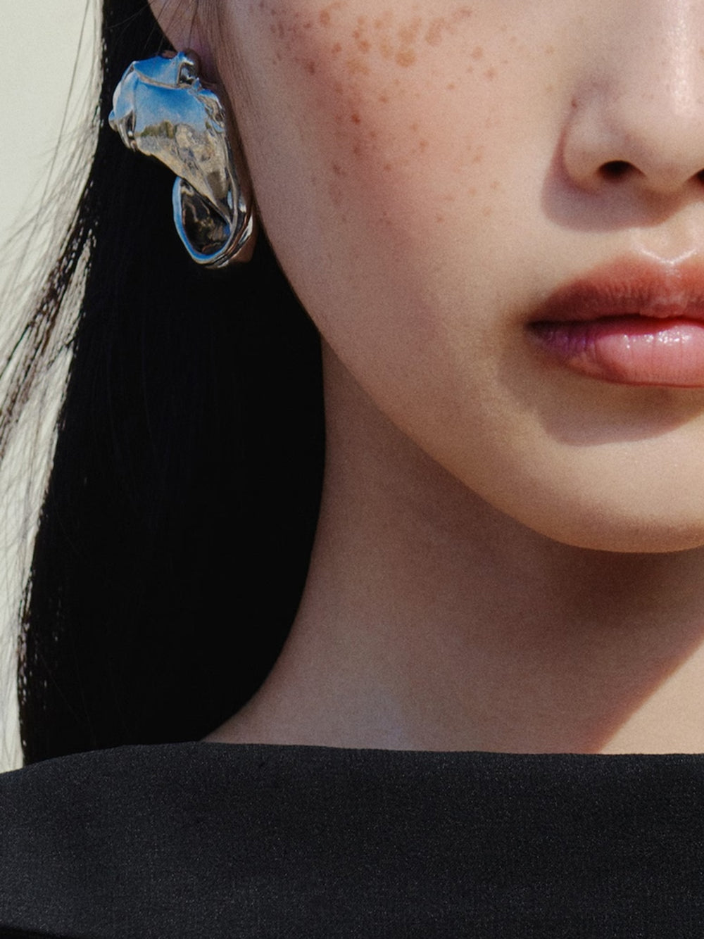 JACQUEMUS-LES BOUCLES POISSON-