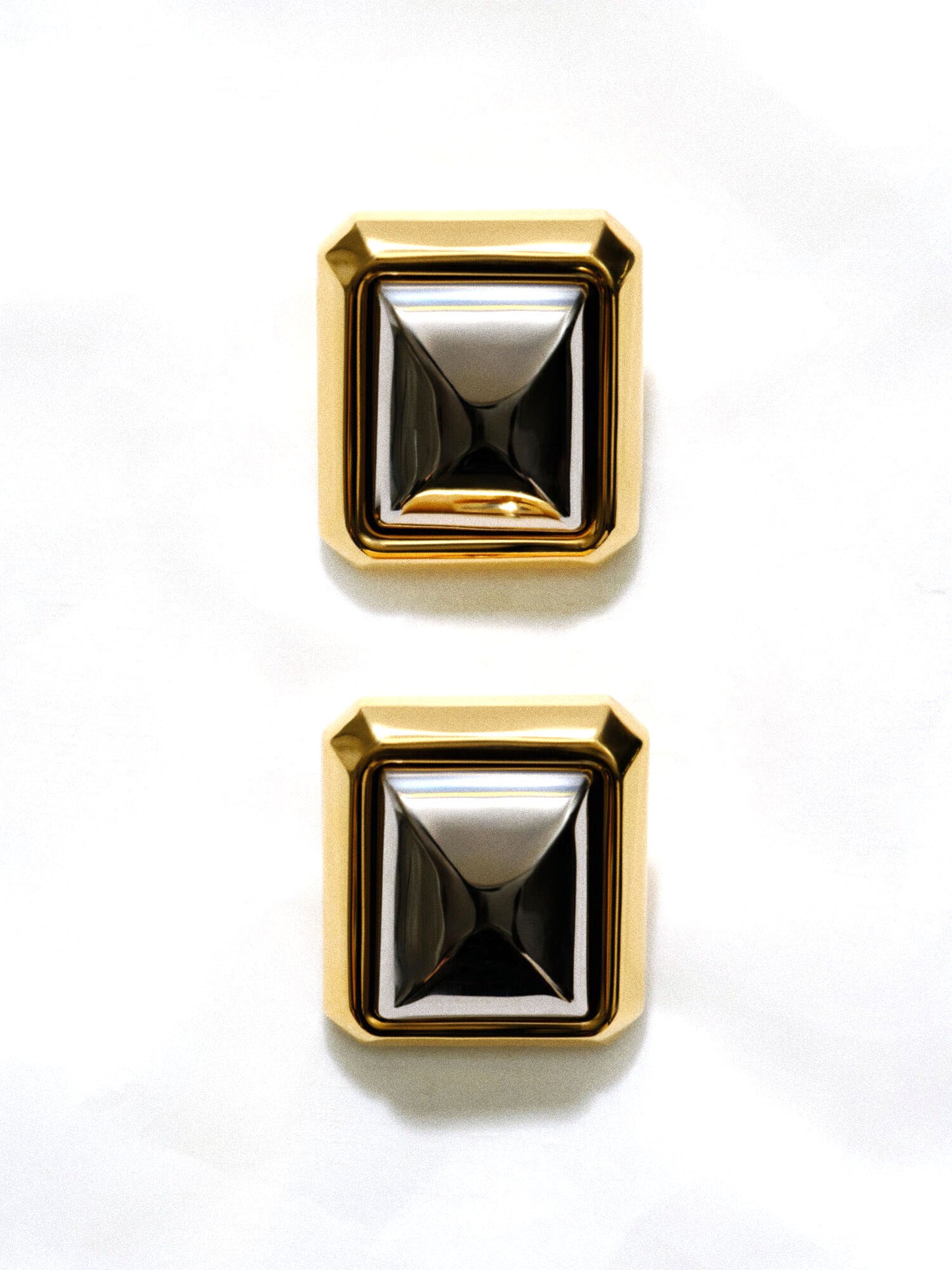 JACQUEMUS-LES PENDANTS CARRE-