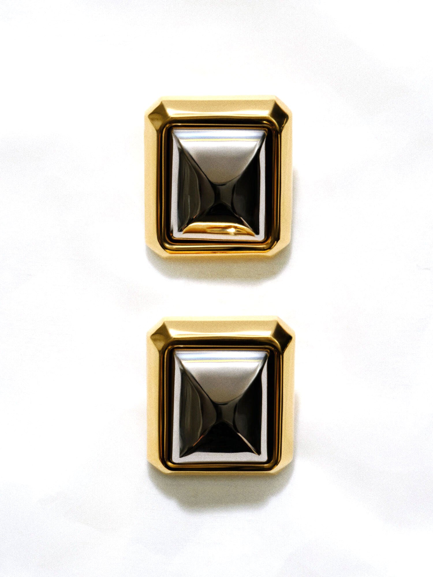 JACQUEMUS-LES PENDANTS CARRE-