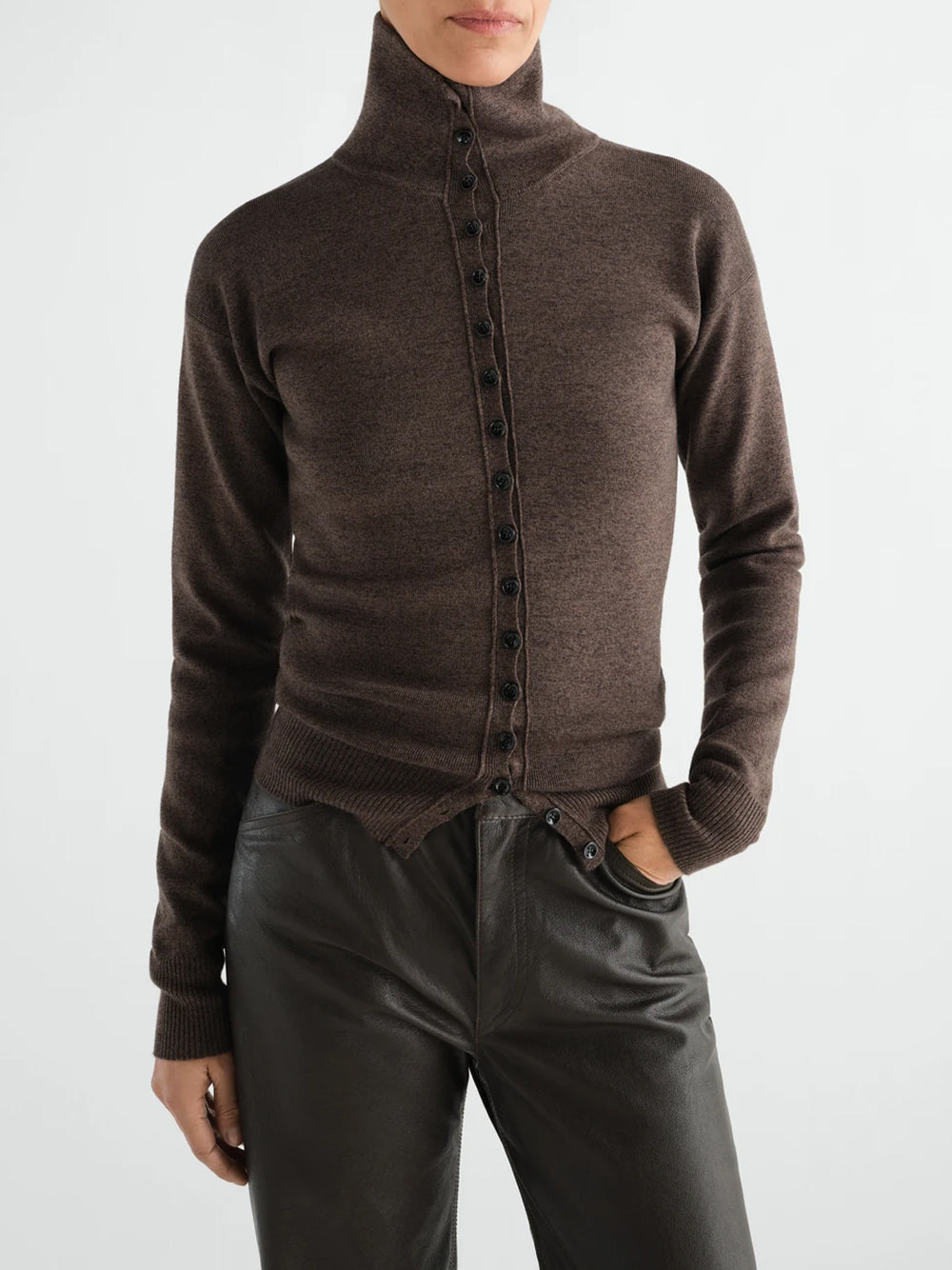 BUTTONED TOP
