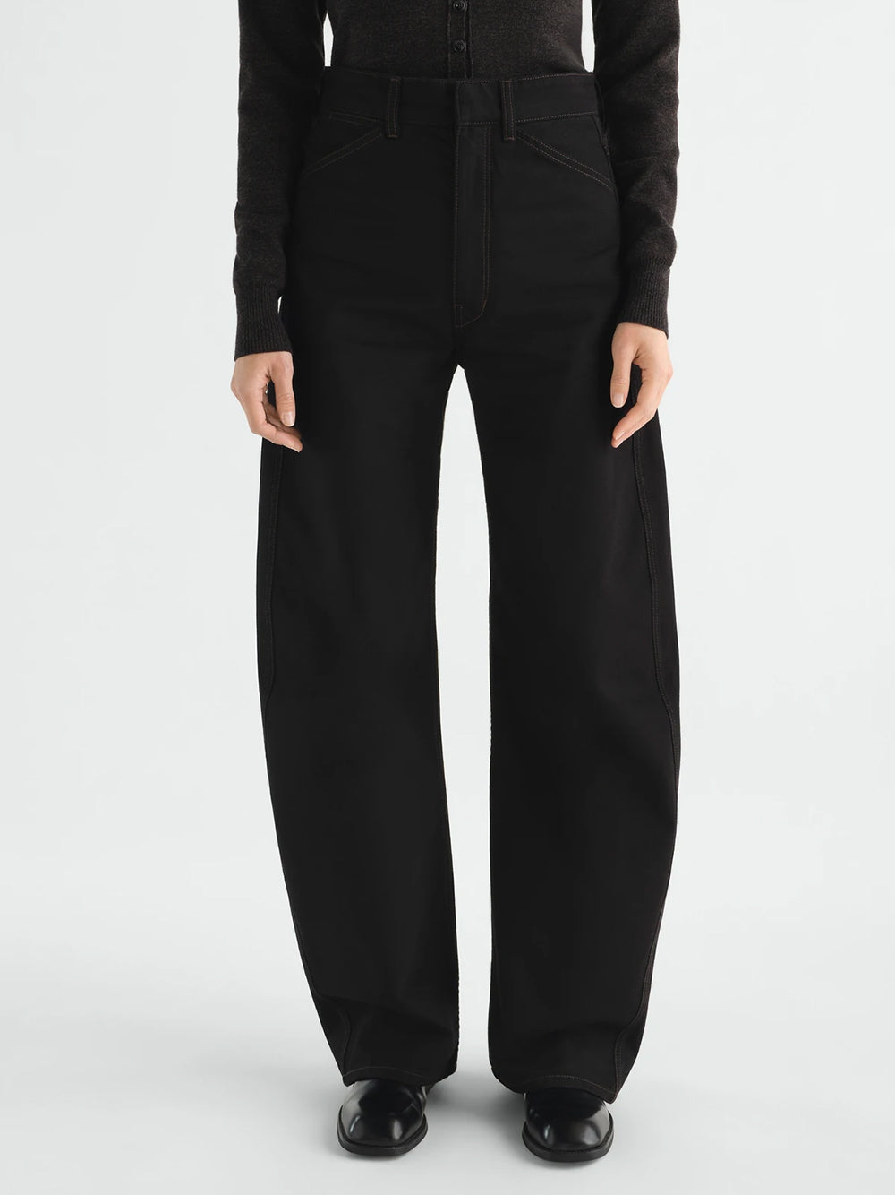 HIGH WAISTED CURVED PANTS