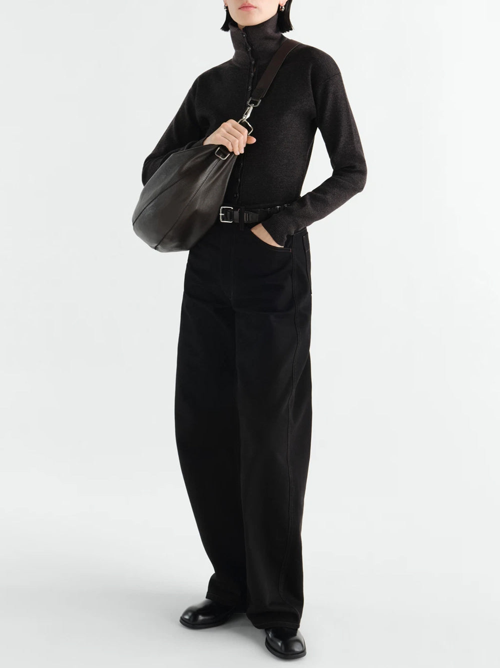 HIGH WAISTED CURVED PANTS