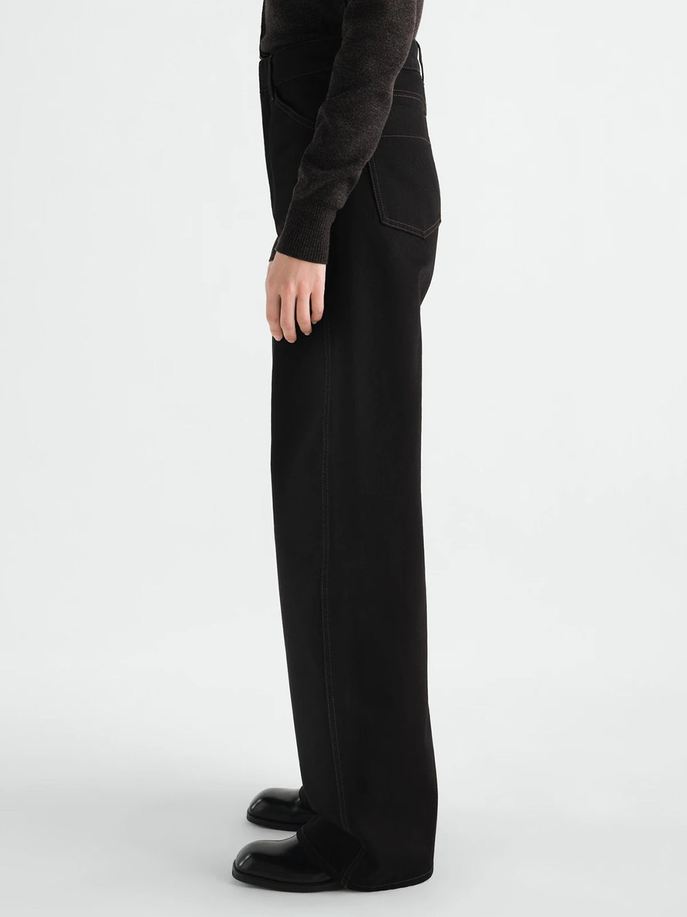 HIGH WAISTED CURVED PANTS