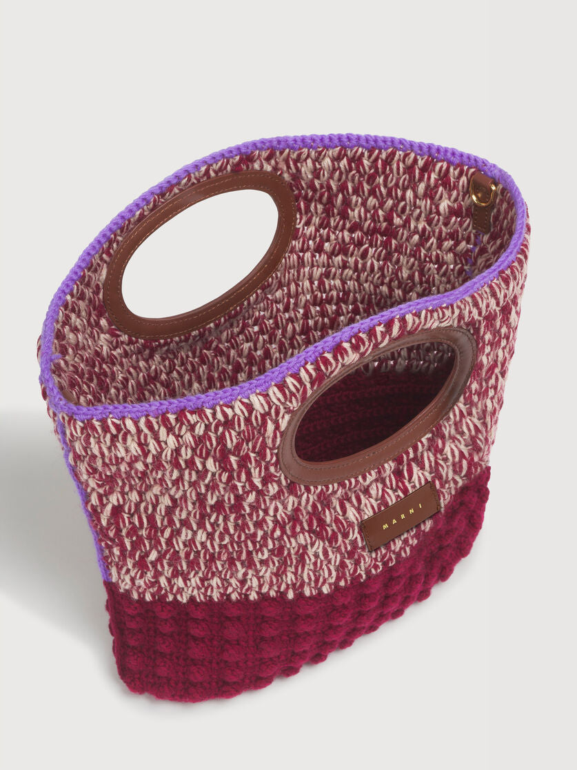 Knotty clutch in red crochet wool