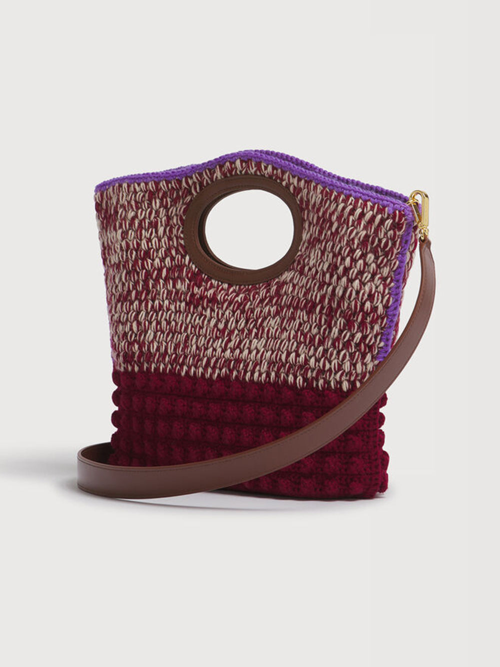 Knotty clutch in red crochet wool