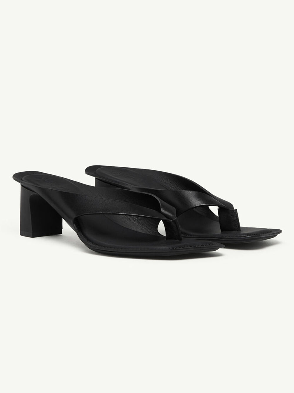 Anatomic leather flip-flop mule