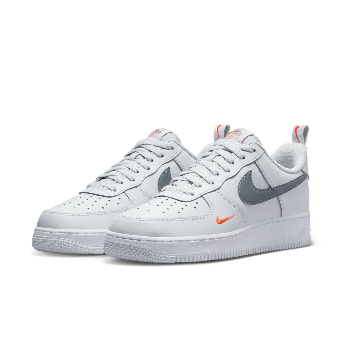 NIKE-NIKE AIR FORCE 1 `07-