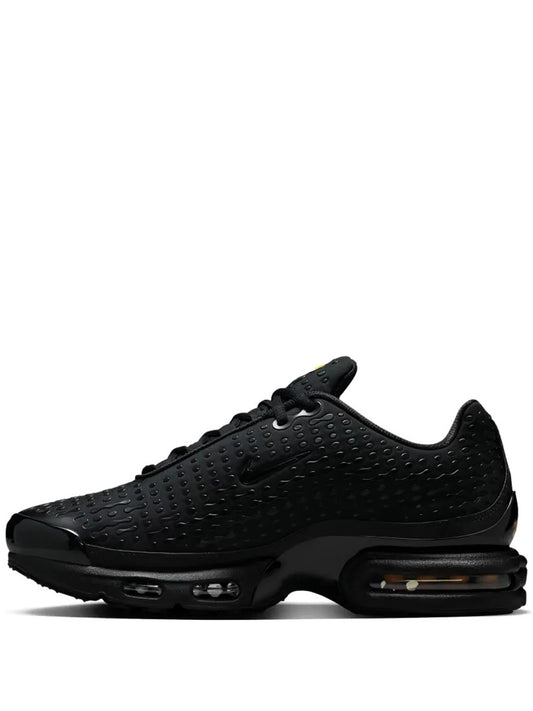 NIKE AIR MAX PLUS VII