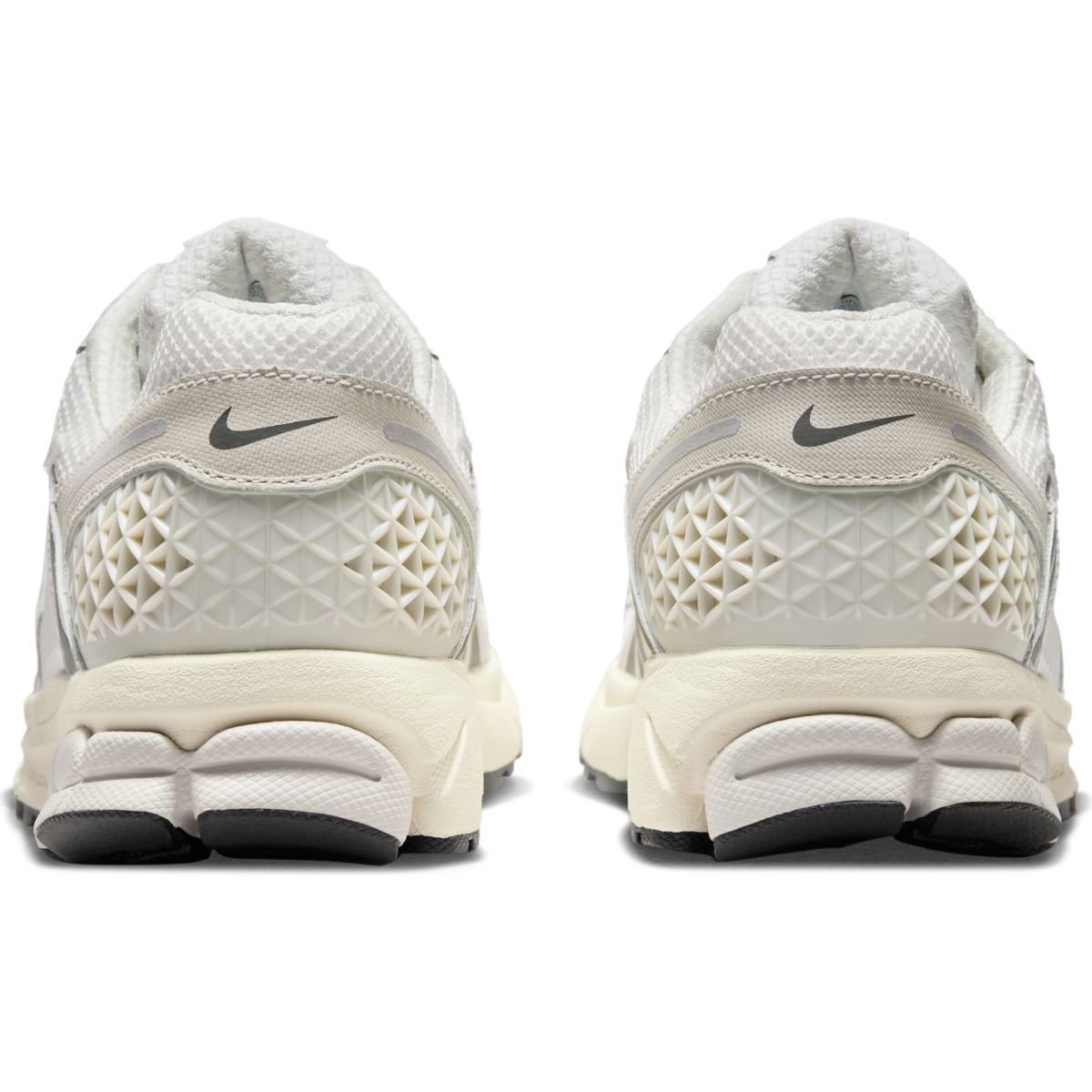 NIKE-NIKE ZOOM VOMERO 5-