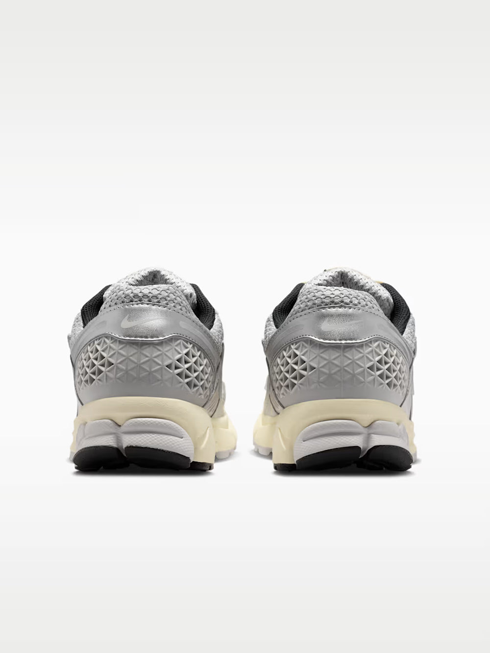 NIKE-NIKE ZOOM VOMERO 5-