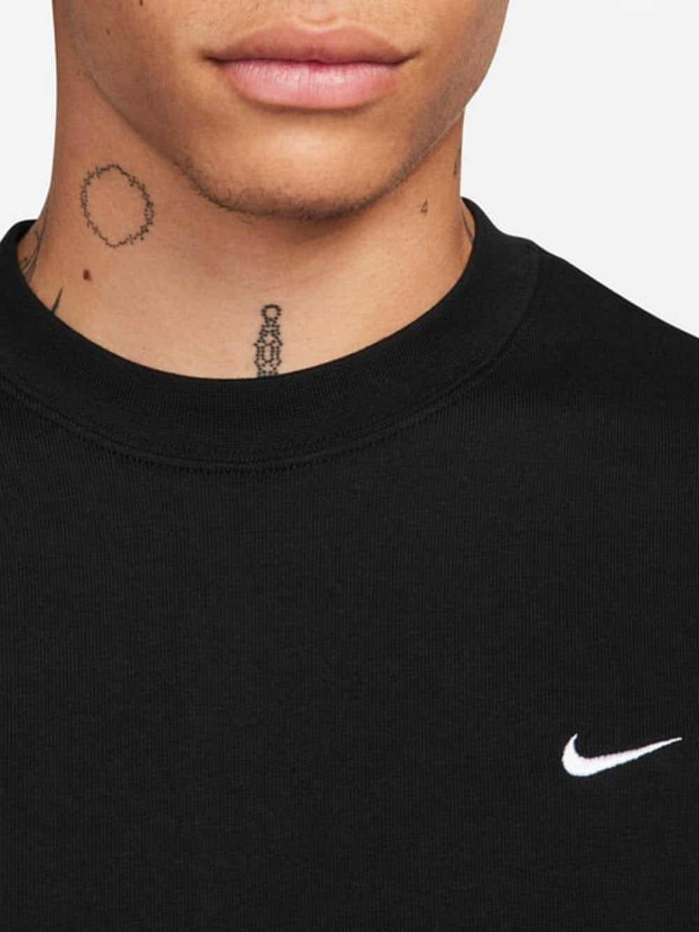 NIKE-Solo Swoosh "Black" T-shirt-