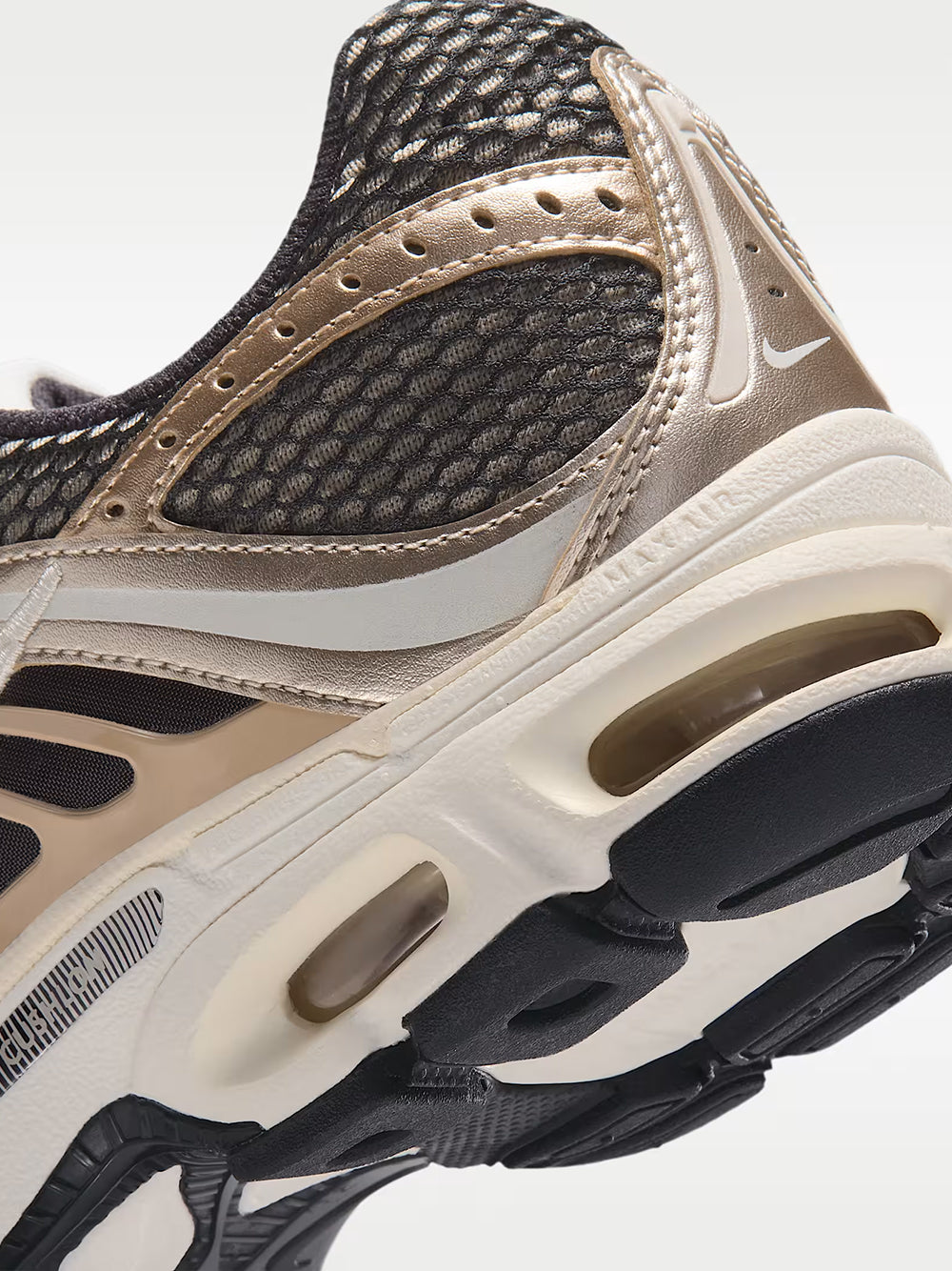 W NIKE AIR MAX MOTO 2K